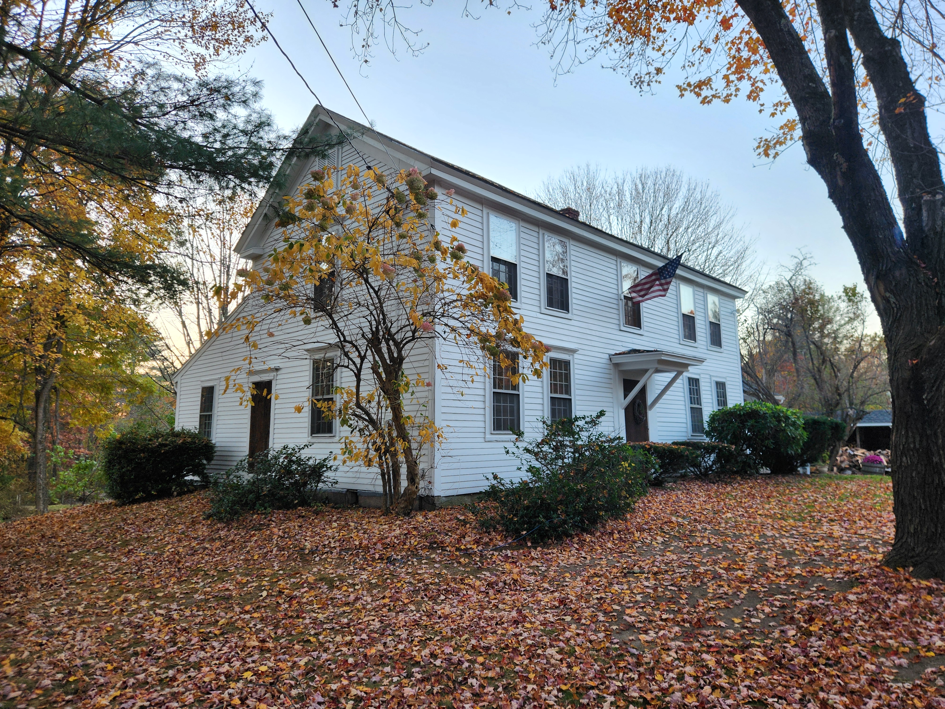 Londonderry, NH Full Home Repaint & Carpentry Side